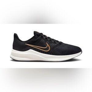 Brand new women’s Nike Downshifter